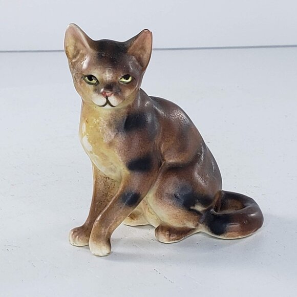 Vintage Lipper & Mann Creations Striped Tabby Cat Figurine Sitting Brown - Picture 2 of 10